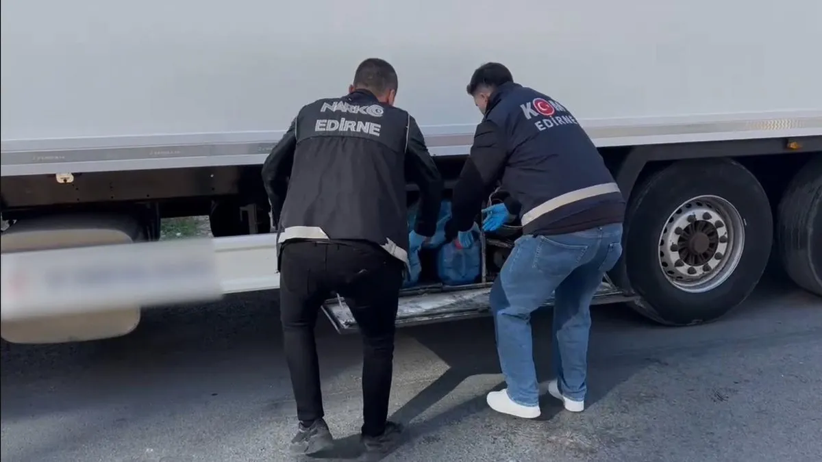 Edirne’de nefes kesen operasyon: TIR parkında milyonluk kokain